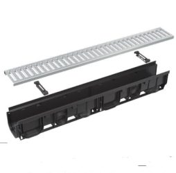 Alca / AlcaDRAIN / AlcaPLAST AVZ102-R102, Kültéri folyóka 100 mm integrált műanyag peremmel horganyzott „C" profilú ráccsal